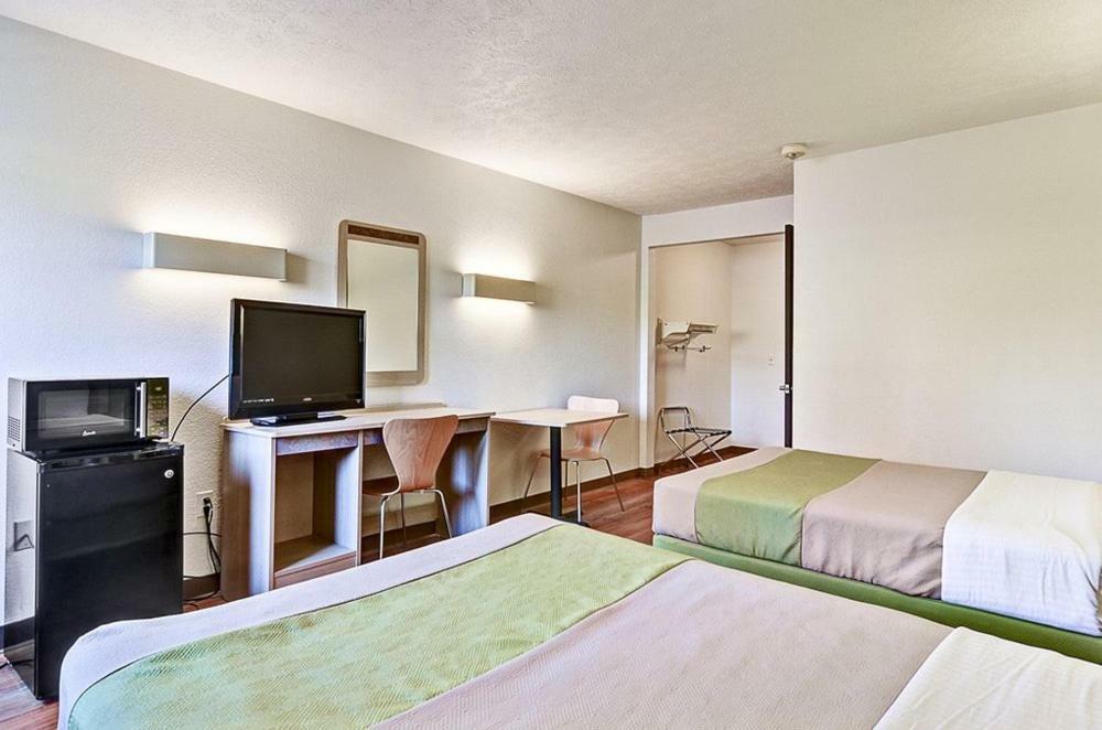 Economy Inn Pittsburgh Airport Moon Township Extérieur photo